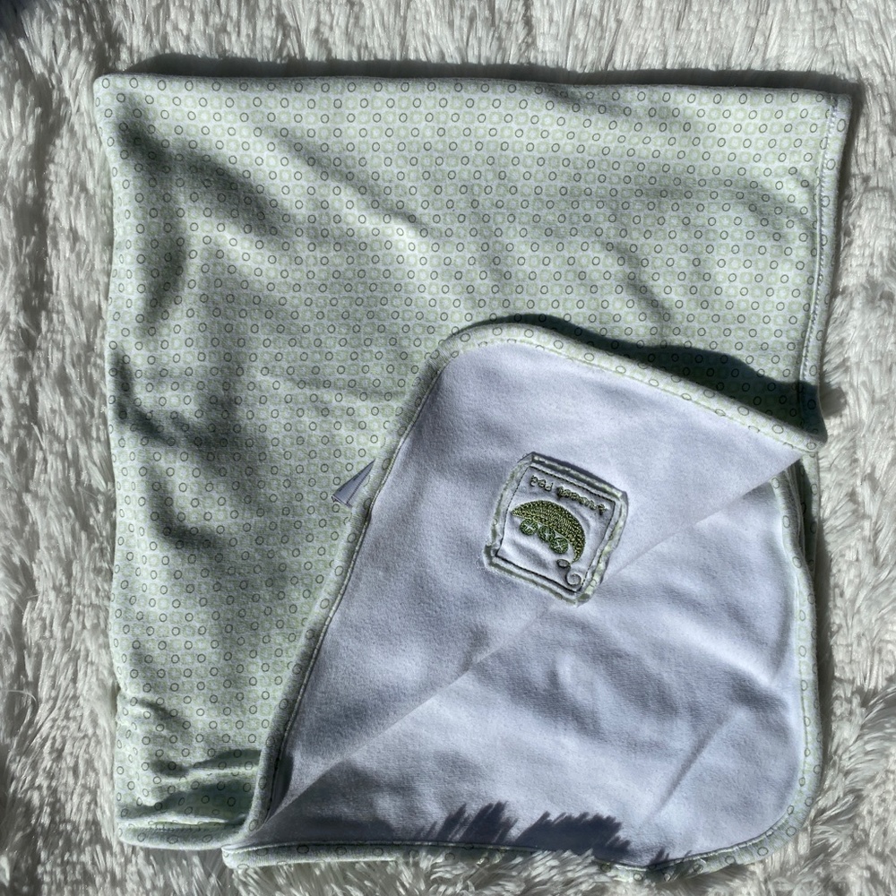 FIRST IMPRESSIONS Green Sweet Pea Swaddle Blanket